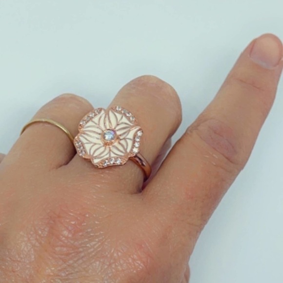 Rose Gold Art Deco Enamel Flower Statement Ring - Size 9.5 - Picture 8 of 11